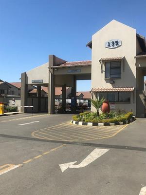 Apartment / Flat For Sale in North Riding, Randburg
